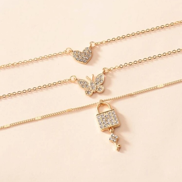 💥Sale💥 4 for 20Rhinestone Heart Layered Necklace - Picture 3 of 3